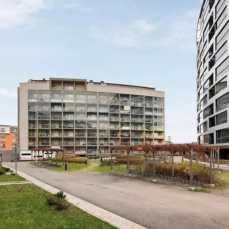 Over The Railway Station, 7 Mins Helsinki Airport Apartment Vantaa
