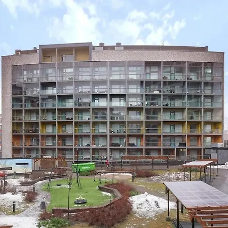 Over The Railway Station, 7 Mins Helsinki Airport Apartment Vantaa