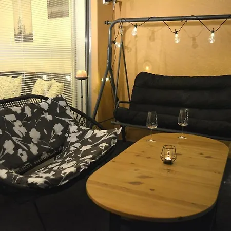 Over The Railway Station, 7 Mins Helsinki Airport Διαμέρισμα