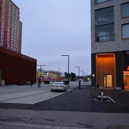 Over The Railway Station, 7 Mins Helsinki Airport *