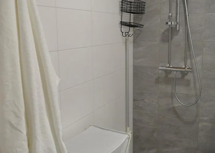 Over The Railway Station, 7 Mins Helsinki Airport *